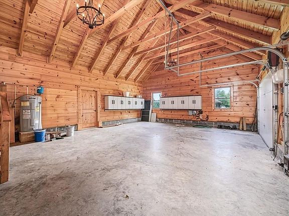 48th image of 2442 Long Branch Rd