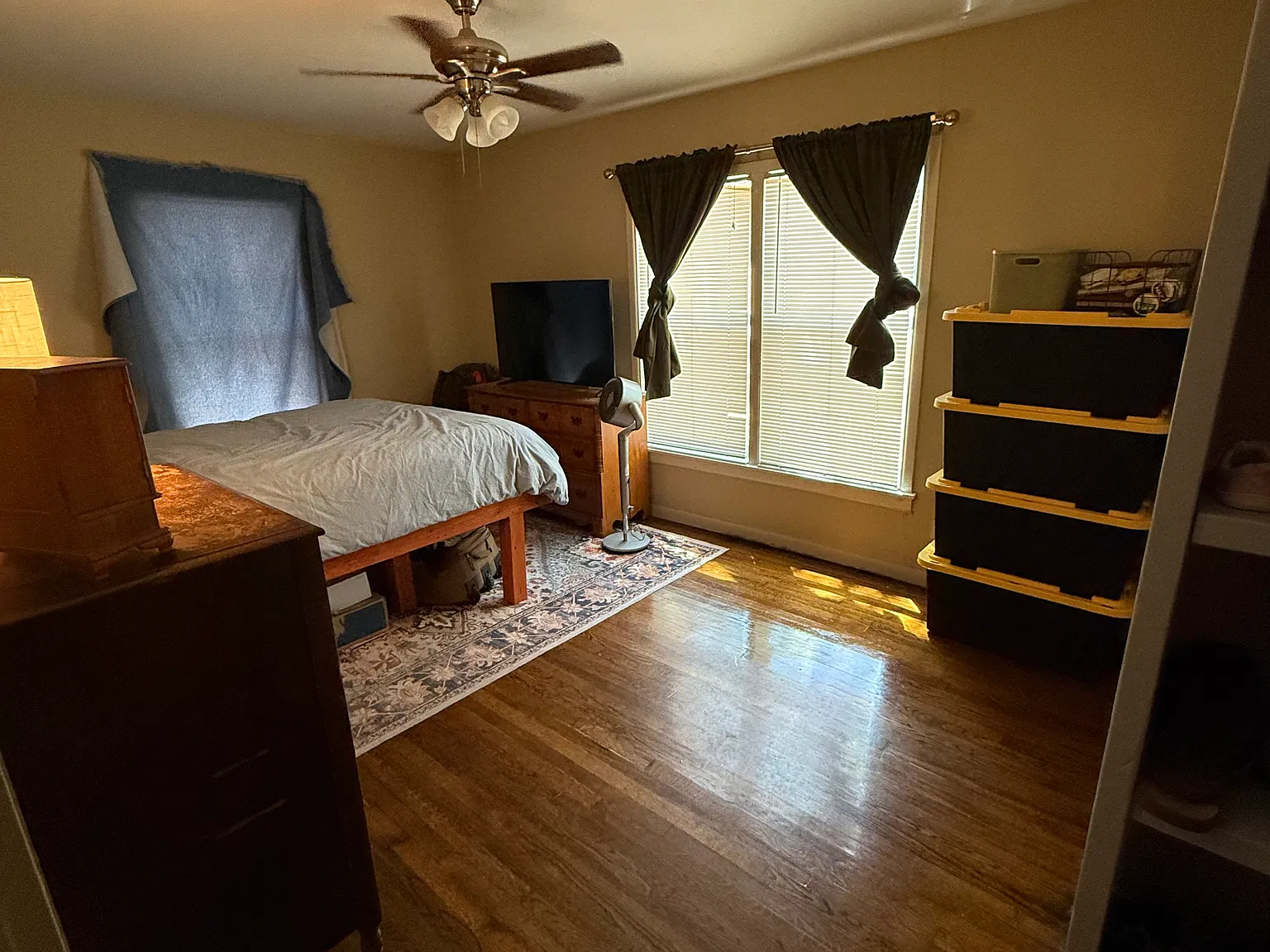 3 bed, 1040 sqft, $1,695 — Photo 4