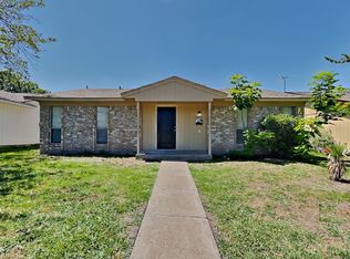 9698 Limestone Dr, Dallas, TX 75217