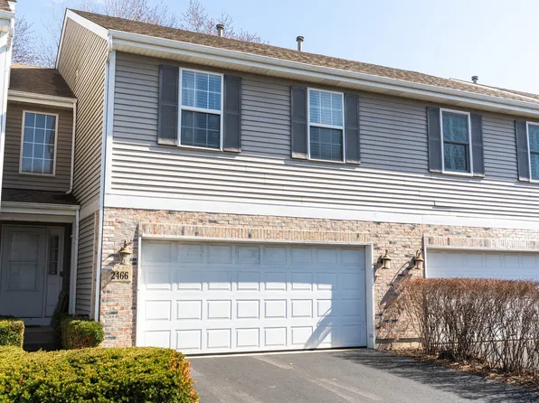 2466 Amber Ln, Elgin, IL 60123
