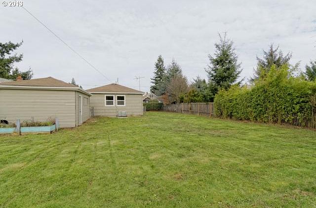 2nd image of 0 SE Ramona St