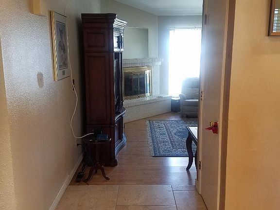 4th image of 613 Alto Penasco Pl
