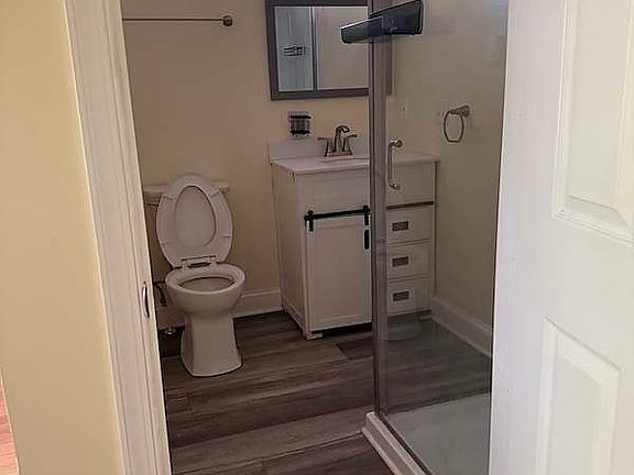 3rd image of 1304 N Rodney St #2B
