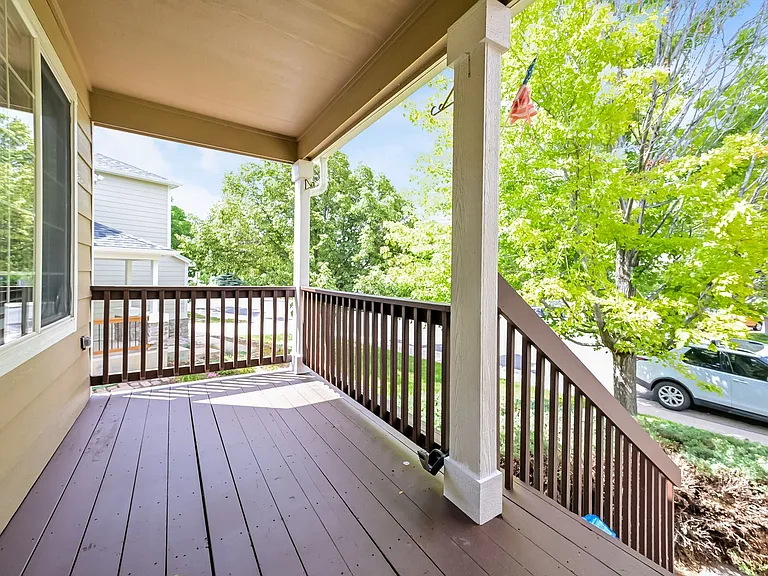 9605 Parramatta Pl — Photo 2