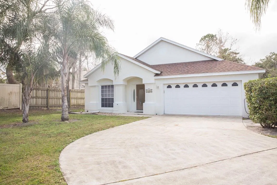 4 bed, 2036 sqft, $2,850 — Photo 1