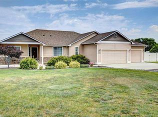 97808 Lilliann Dr, Kennewick, WA 99338