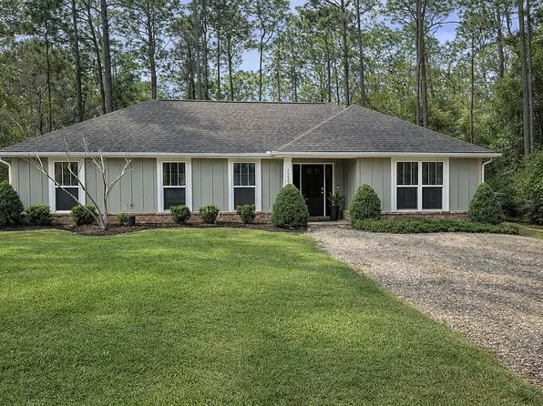 24063 Wolf Bay Dr, Foley, AL 36535