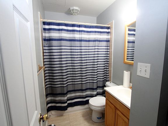4th image of 1507 W Girard Ave APT 1F