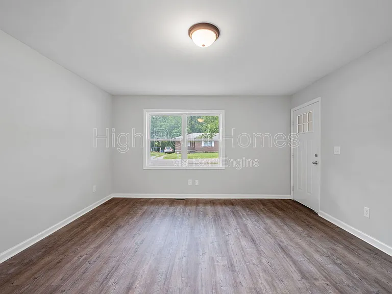1317 Mayfield Ln #A — Photo 13