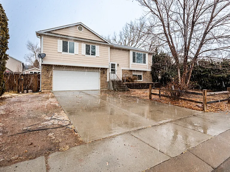 5160 Alton Dr — Photo 1