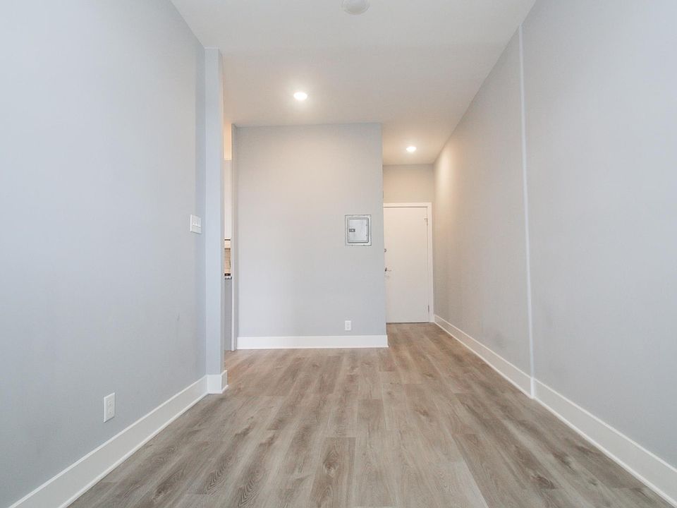 2nd image of 1500 E Passyunk Ave Floor 2
