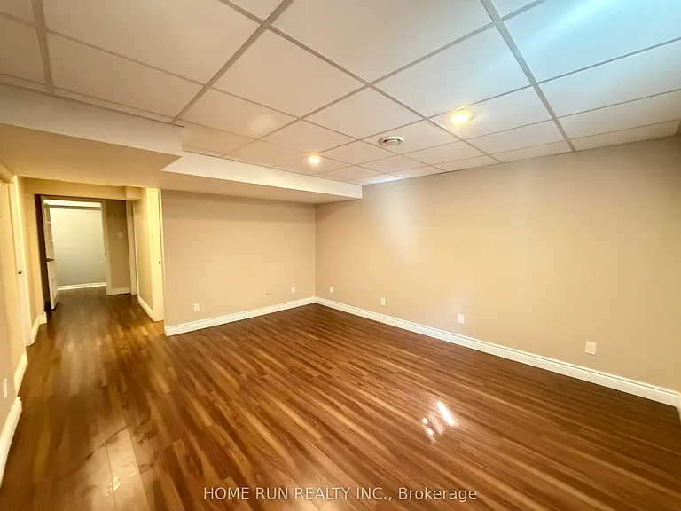 114 Glendore St — Photo 44