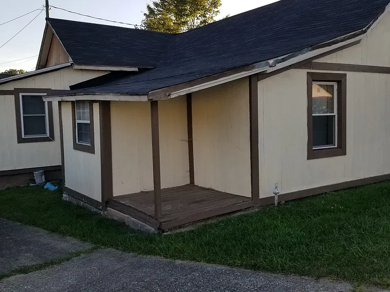 105 McClure St — Photo 43