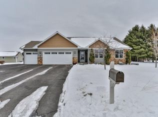 6003 Fieldcrest Ln, Weston, WI 54476