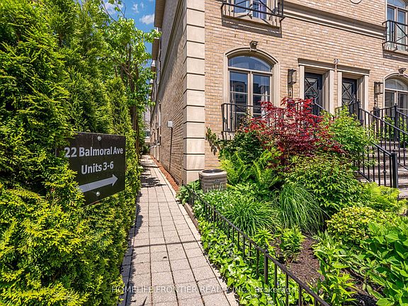 3rd image of 22 Balmoral Ave Unit 4