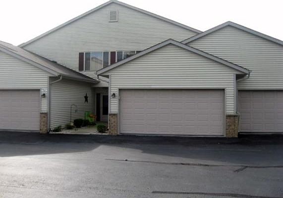 1st image of 987 Roseland Dr APT 3