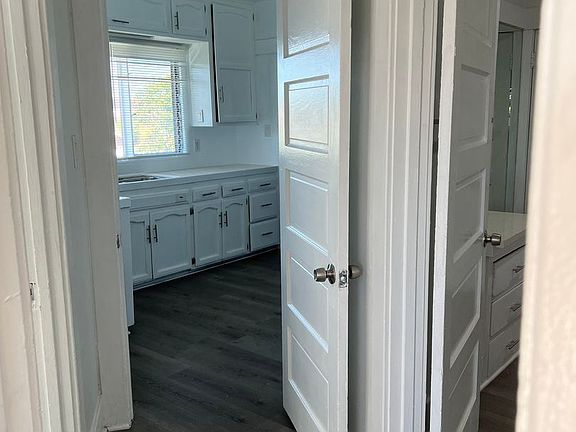 2nd image of 160 1/2 E 49th St #10611314