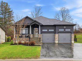 19 Autumn Grv, Quinte West, ON K8V0G9