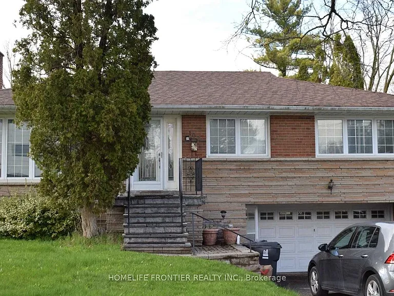 102 Betty Ann Dr — Photo 2