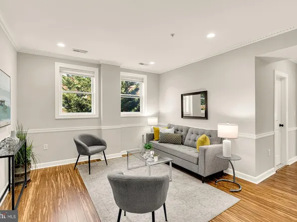 5040 1st St NW #401, Washington, DC 20011