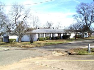 270 Burke St, Ashdown, AR 71822