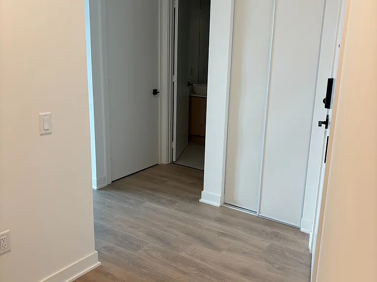1185 Dupont St #1403 — Photo 34