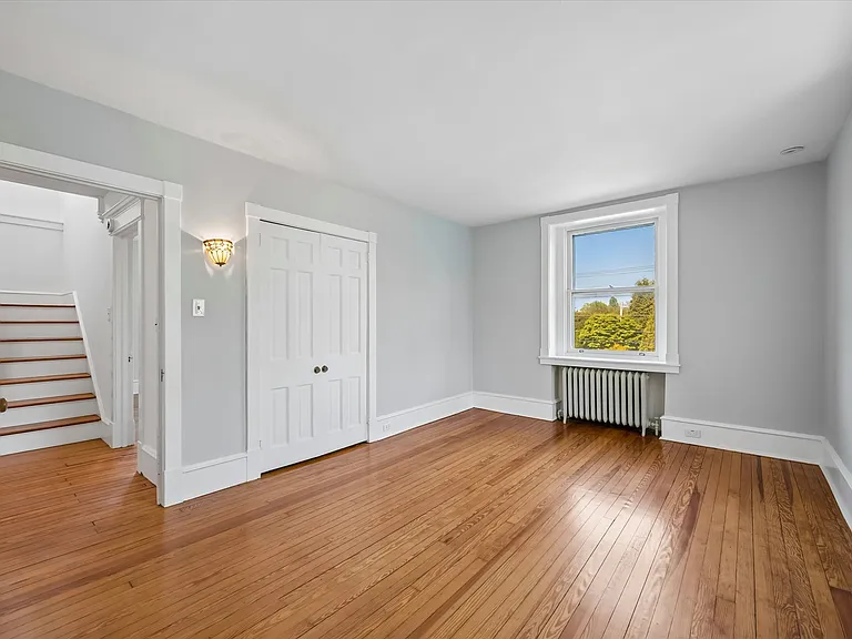 416 E Athens Ave — Photo 12