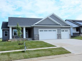 406 W Williams Dr, Marion, IA 52302