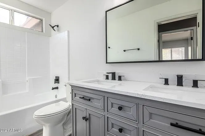 875 N Ithica Ct — Photo 12