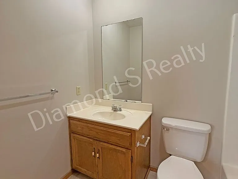 1442 / 1444 W Rainey Duplex — Photo 18
