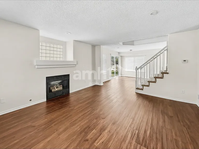 4103 Malta St — Photo 6