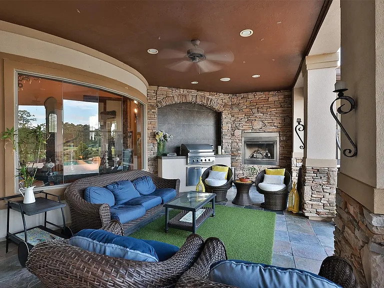 22 Post Shadow Estate Dr — Photo 15