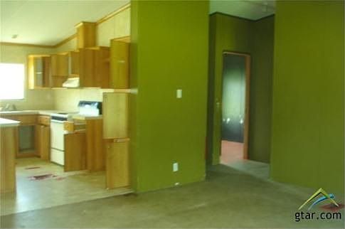 3rd image of 18718 Fm 850