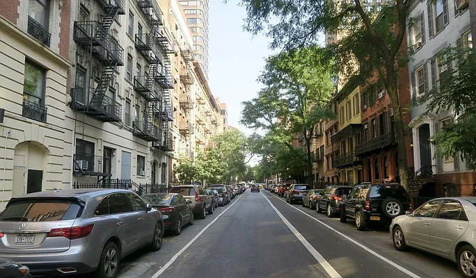 Rented by JSG Realty Corp | media 22