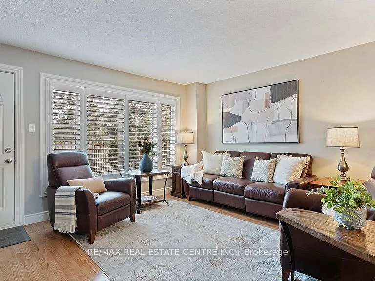 15 Green Valley Dr #29 — Photo 2
