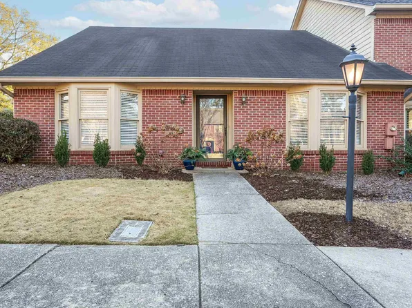 310 Chase Plantation Cir, Hoover, AL 35244