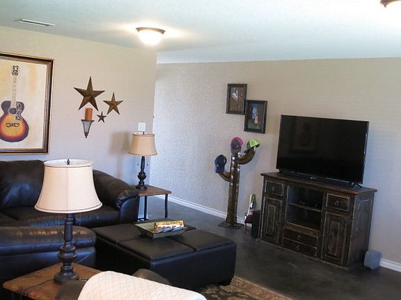2nd image of 5112 Blue Haven Dr