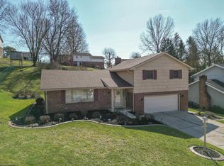 128 Valley Dr, Bridgeport, WV 26330