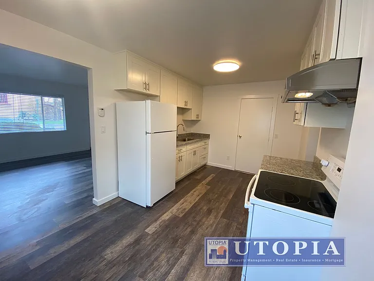 SCZ T 318 Laurel Street — Photo 8