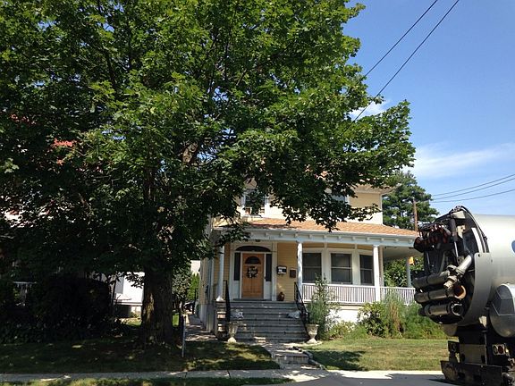 2nd image of 403 Beach Ave