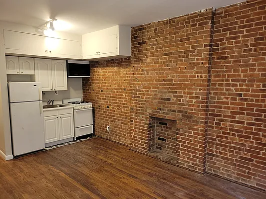 Rented by OGI Management | media 9