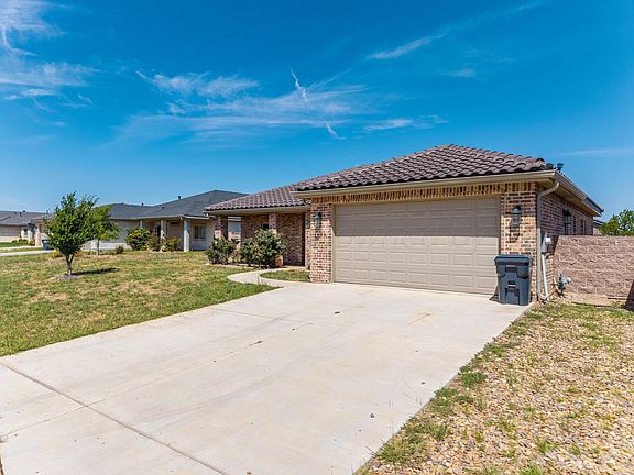 4th image of 1426 Merlot Blvd