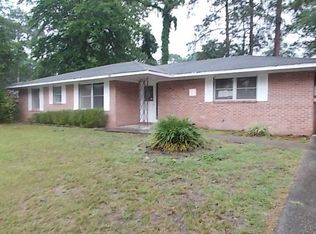 688 Towers Ave, Brunswick, GA 31525