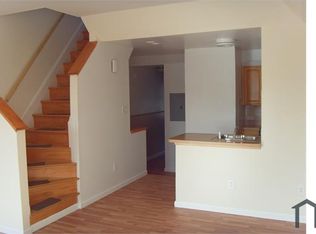 2430 N 30th St #B, Philadelphia, PA 19132