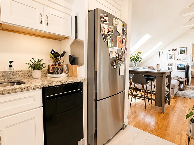 31 Richardson St #3 — Photo 6
