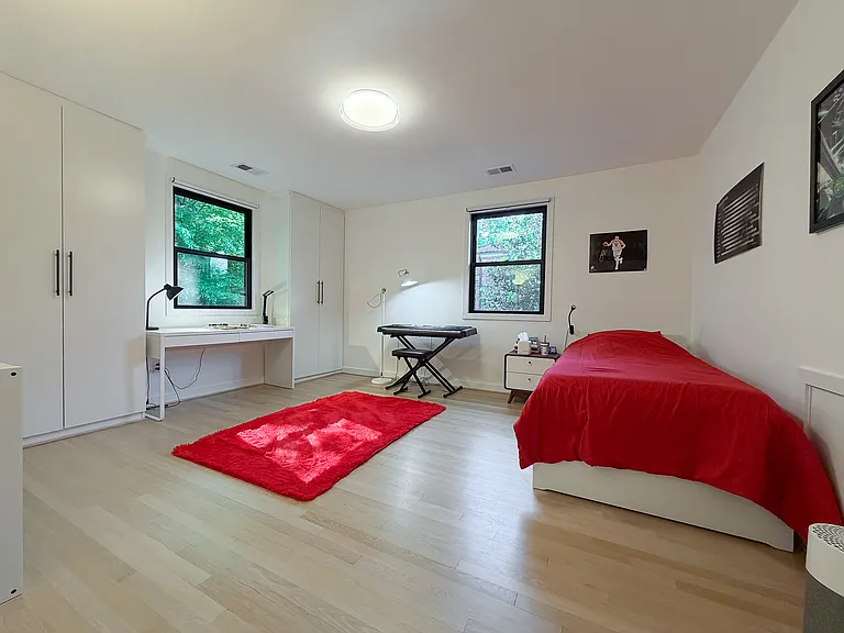 2331 49th St NW — Photo 37