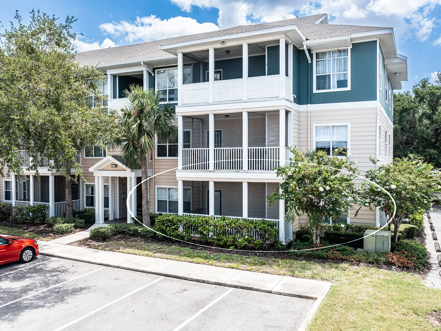 2 bed, 1008 sqft, $1,550 — Photo 1