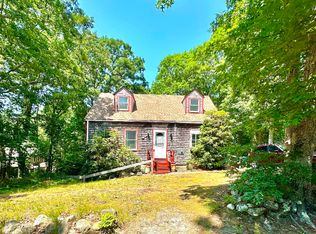74 Chase Ln, Tisbury, MA 02568