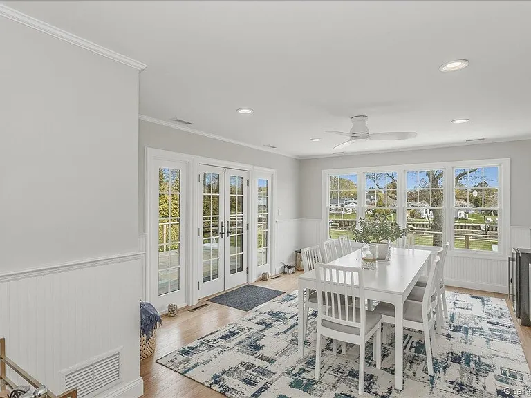 15 Gardners Ln — Photo 12