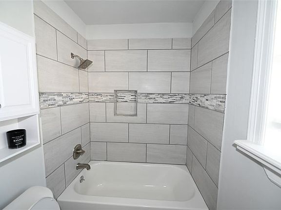 5th image of 5710 Lakefield Dr